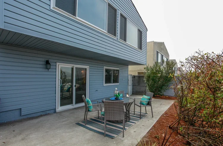 61+Norwood+Ave+Daly+City+CA-large-024-20-Back+Yard-1500x986-72dpi.webp