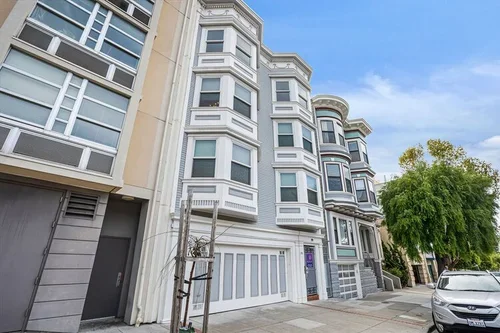 1740LagunaStunit401-3.webp