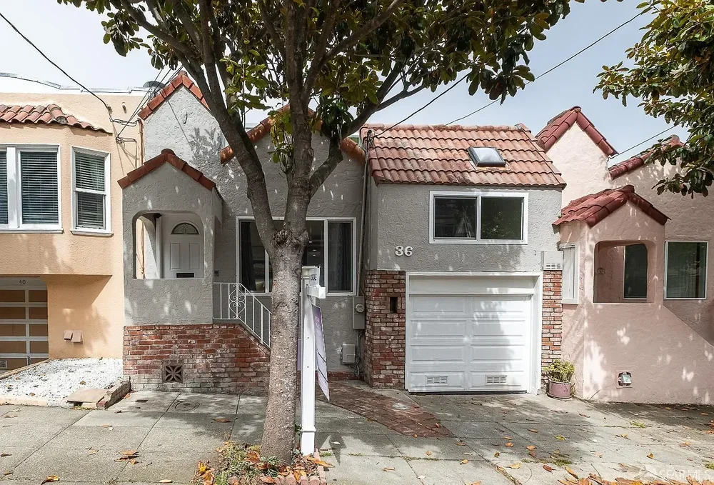 36 Alexander Ave