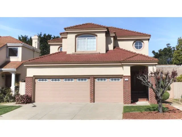 1407 Crestwood
