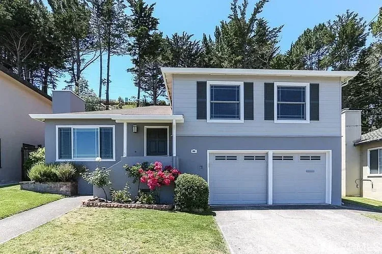 117 Lomitas Ave