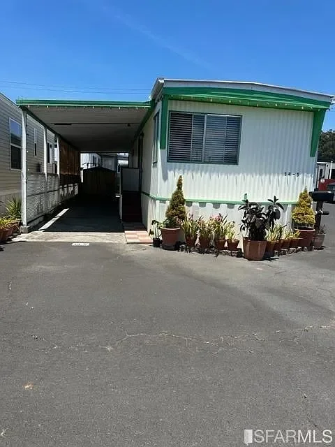 1700 El Camino Real 14-5