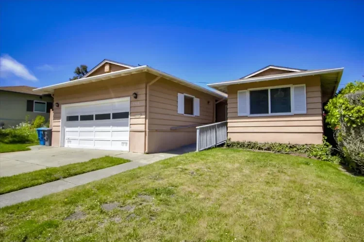 2800 Oakmont Drive
