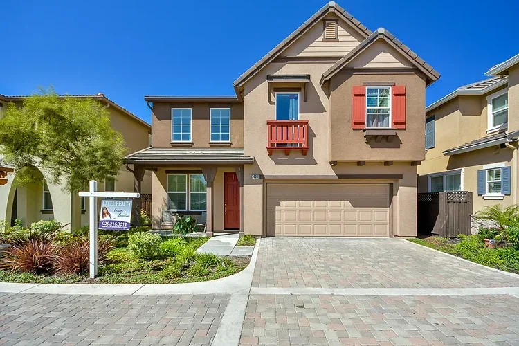 3404 Magellan Ct