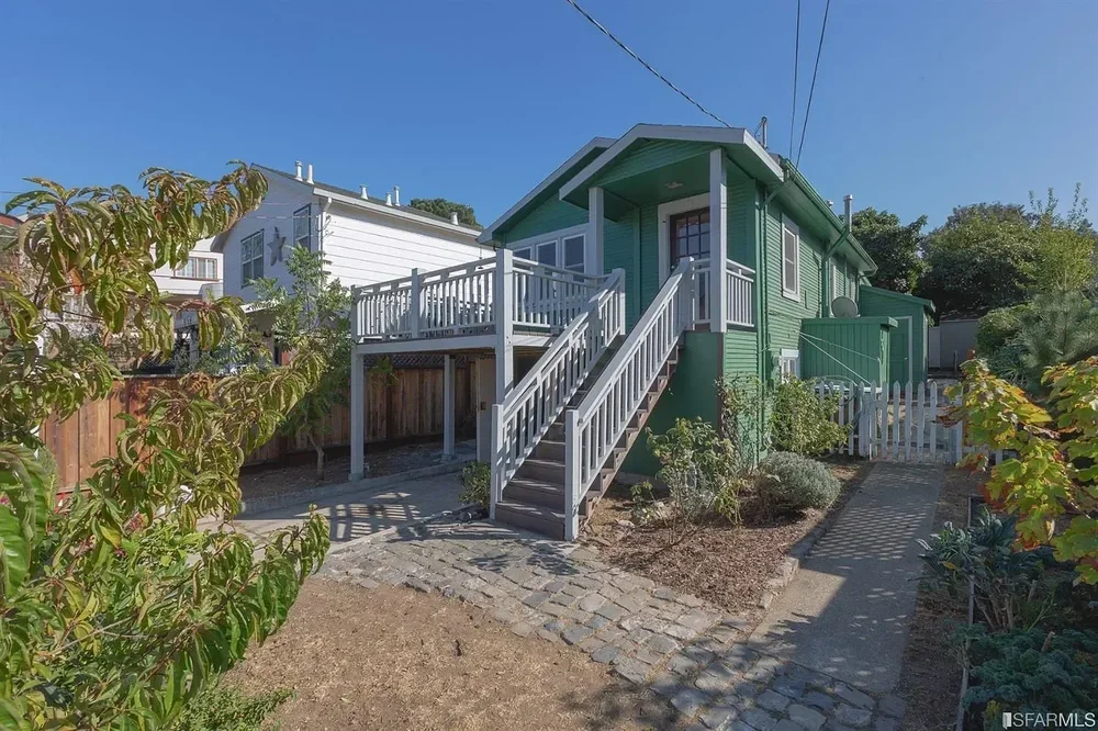 127 Mendocino Street
