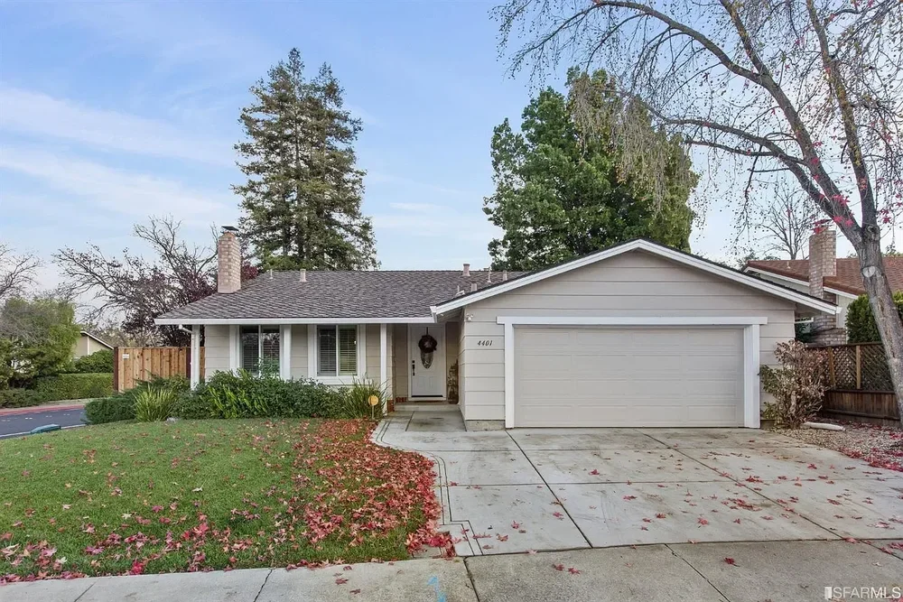 4401 Spoonwood Court 