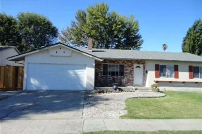 8492 Beverly lane