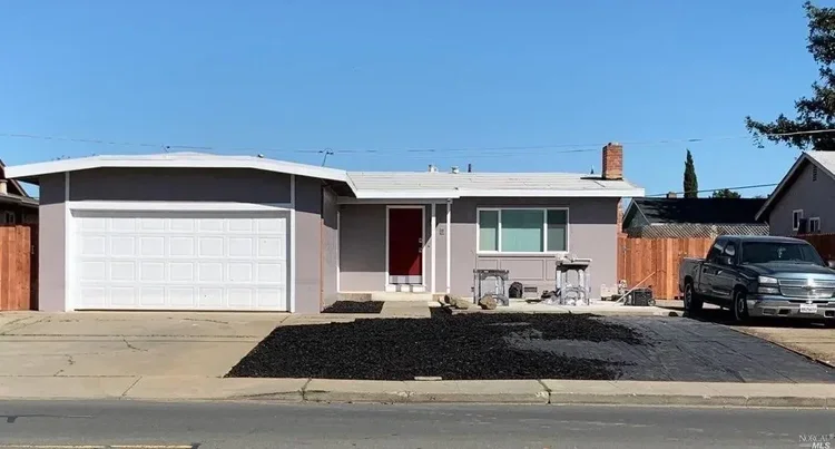 2012 Dover Ave