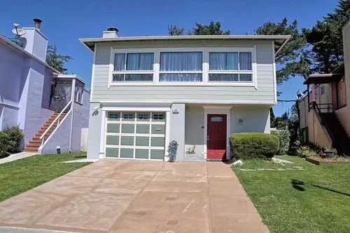 131 Eastridge Circle