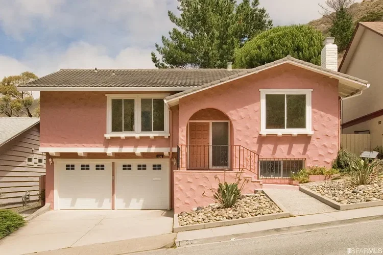 1130 Everglades Drive