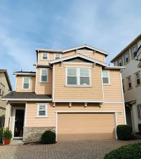 365 Sycamore Lane