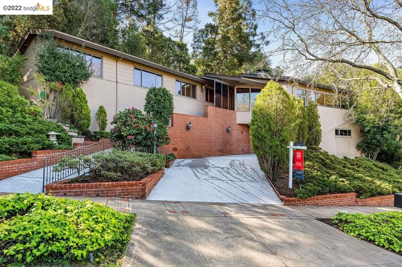 56 Sandringham Road