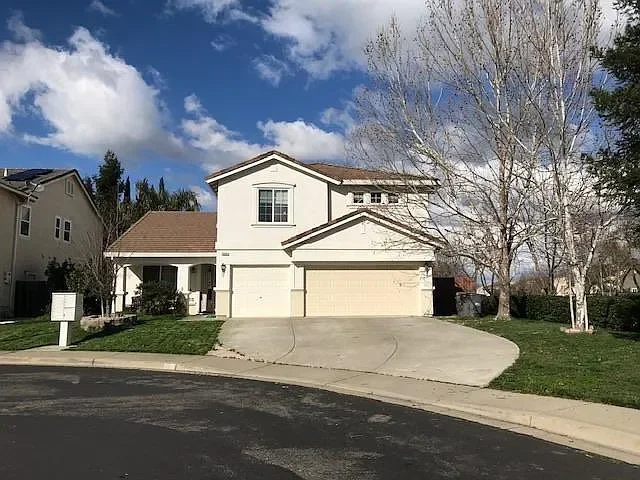 1600 Alamo Pl