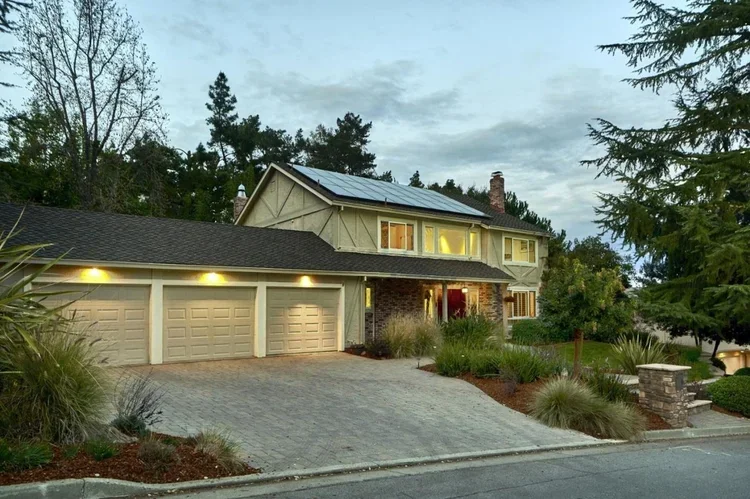 1269 Echo Valley