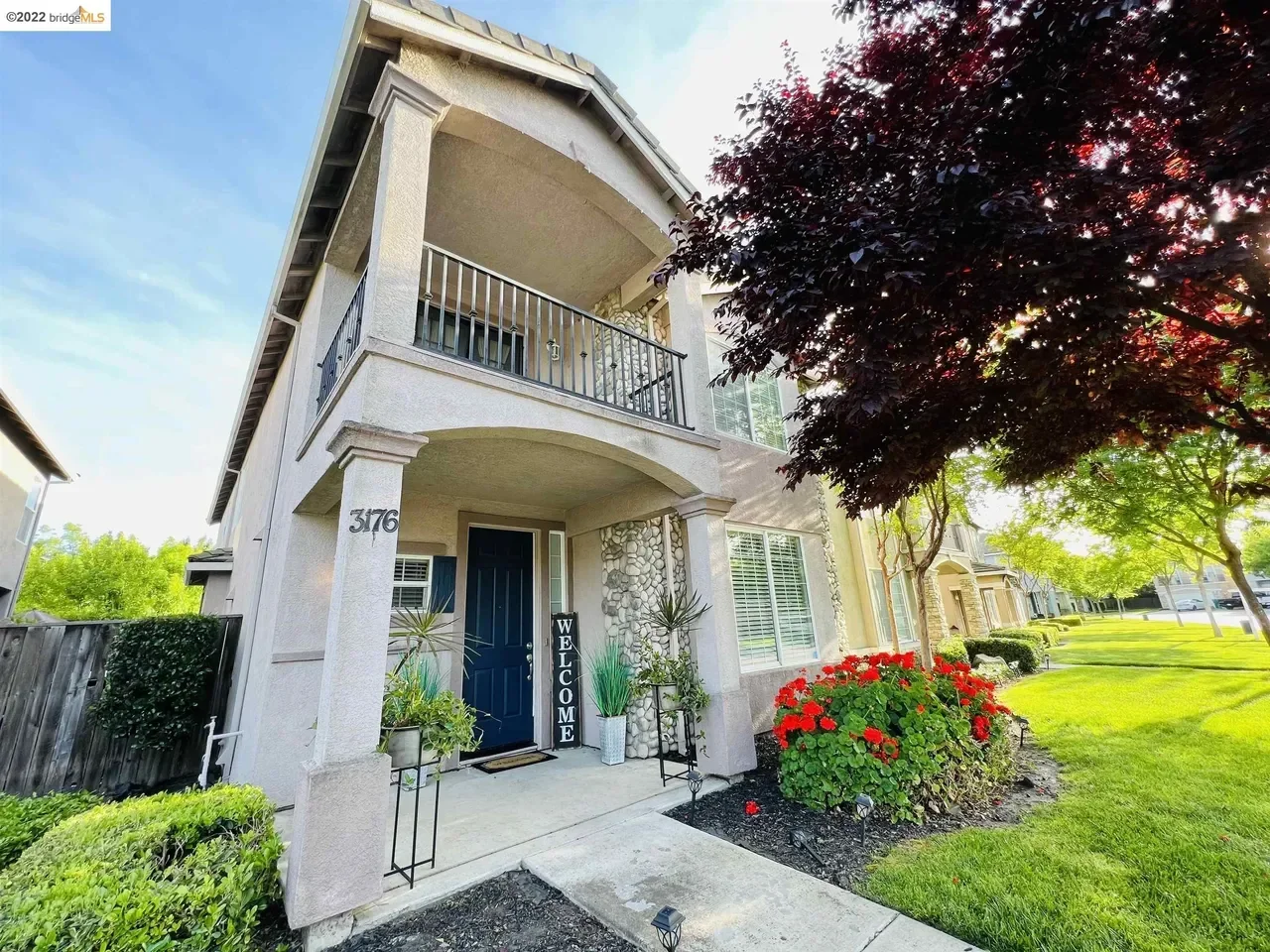 3176 English Oak Circle