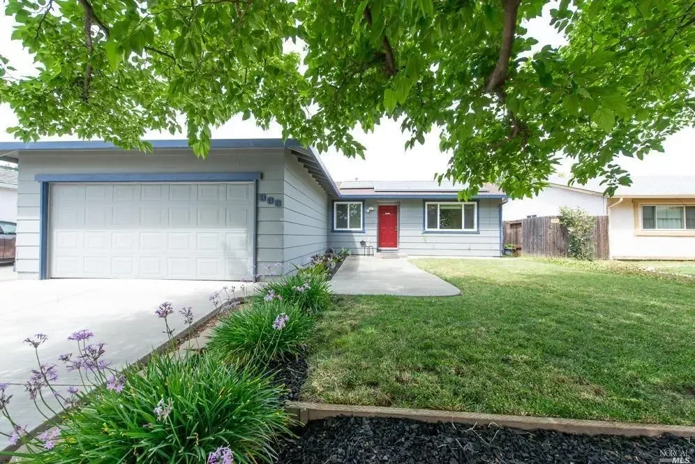 806 Greenhead Way