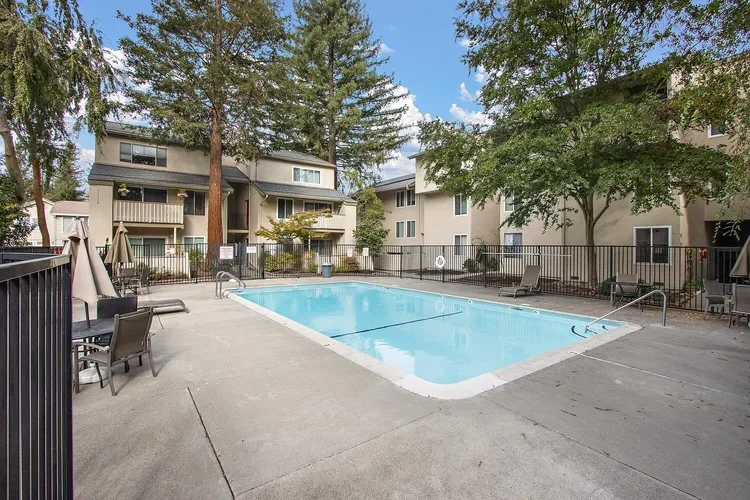 2704 Oak Road #77
