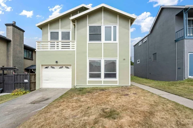 401 Lynbrook Dr