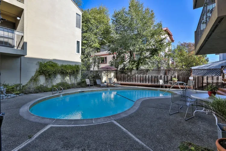 828 N El Camino Real Unit 8