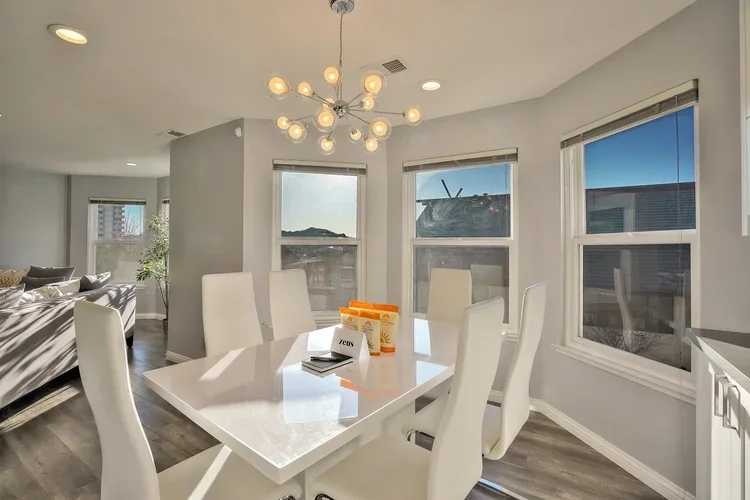 Dining+table+to+windows.webp