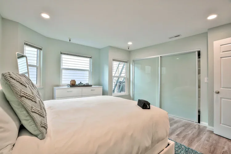 Master+bedroom+with+closet.webp