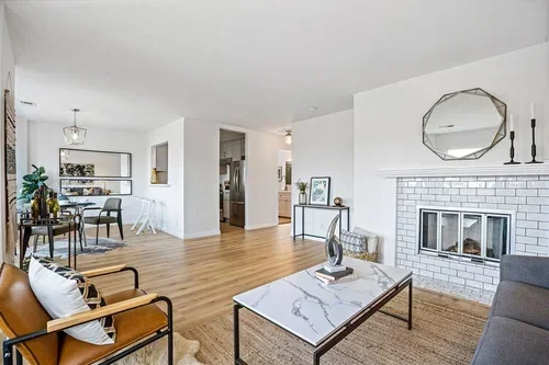 1740LagunaStunit401-5.webp