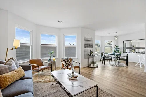 1740LagunaStunit401-6.webp