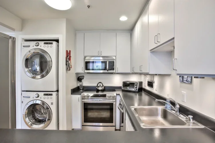 15_f8_49_Zoe_Street_3_082018_015_mls.webp