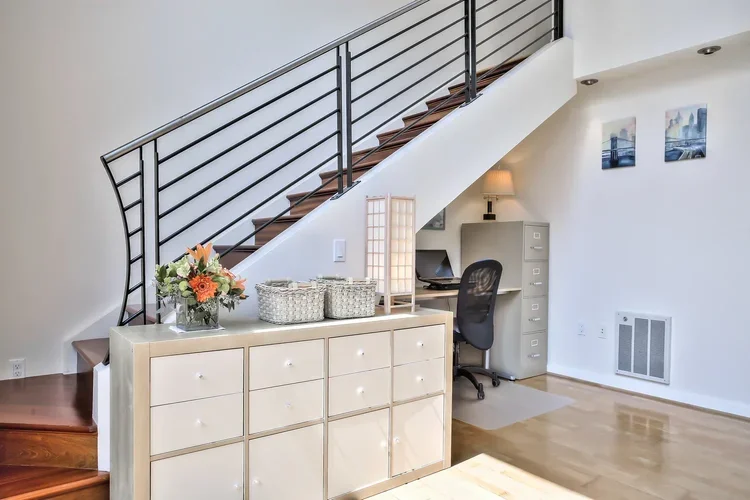 19_f8_49_Zoe_Street_3_082018_019_mls.webp