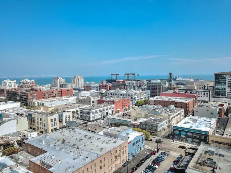 51_f8_49_Zoe_Street_3_082018_051_mls.webp