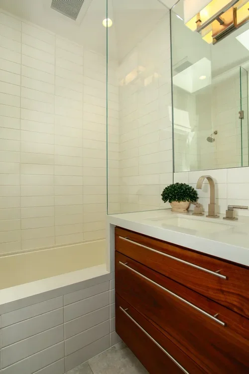 1778+Beach+St+San+Francisco+CA-print-024-19-Bathroom-2333x3500-300dpi.webp