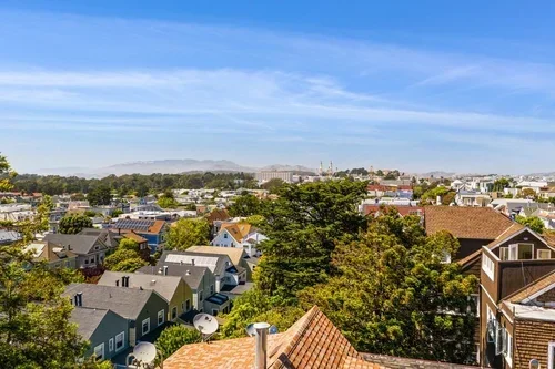 009_983_clayton_st_aerials-9.webp