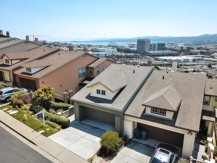 53_f89_Mandalay_Lane_08102018_053_mls.webp