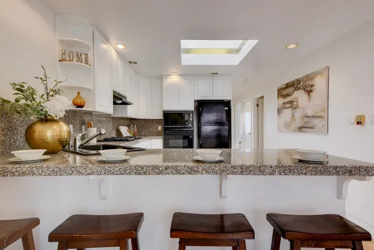 13_228_Frankfort_St_Daly_City25_mls.webp
