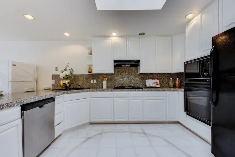 17_228_Frankfort_St_Daly_City14_mls.webp