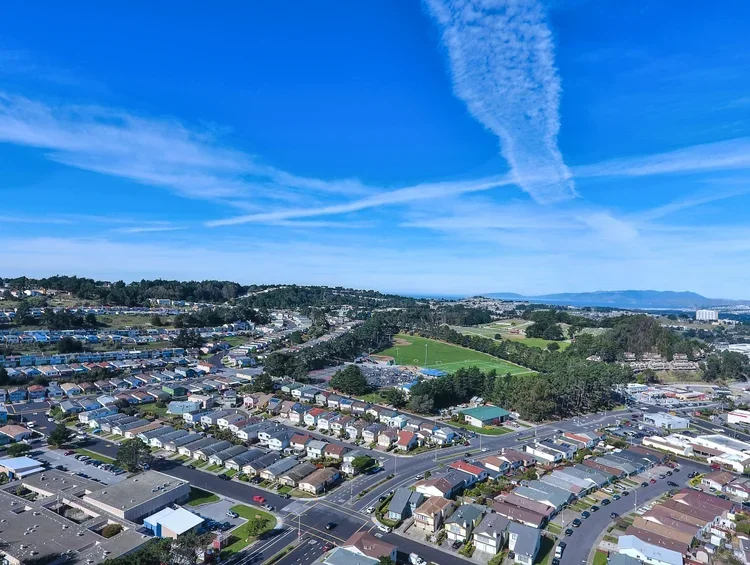 13_20161103-DJI_0327(1).webp