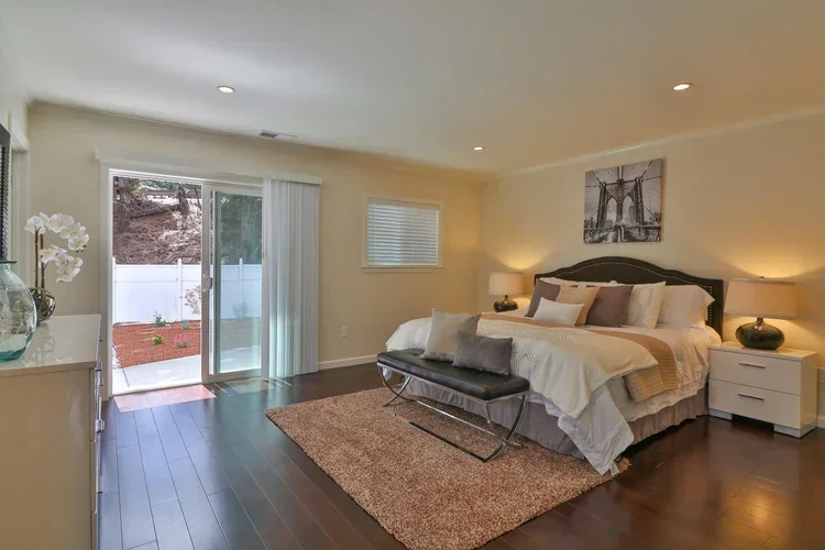 40+Escanyo+Dr+South+San-large-012-7-Bedroom-1500x1000-72dpi.webp