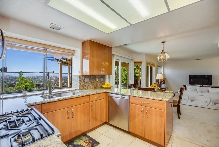 449SouthportWay-19.webp