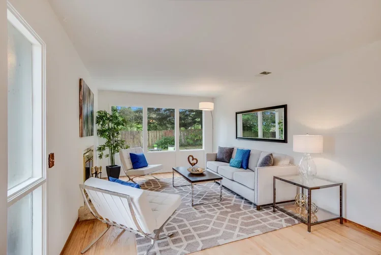2301+Toyon+Way-10-1.webp