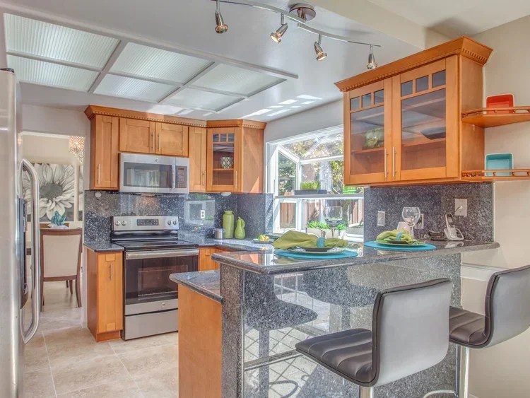 4620+Kelso+St+Union+City+CA-MLS_Size-009-19-Kitchen-1280x960-72dpi.webp