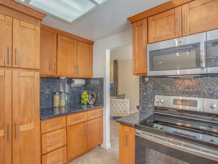 4620+Kelso+St+Union+City+CA-MLS_Size-010-8-Kitchen-1280x960-72dpi.webp