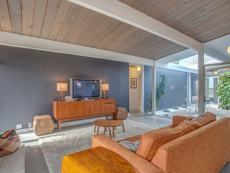 4026+Salem+St+Concord+CA+94521-MLS_Size-007-16-Living+Room-1280x960-72dpi.webp