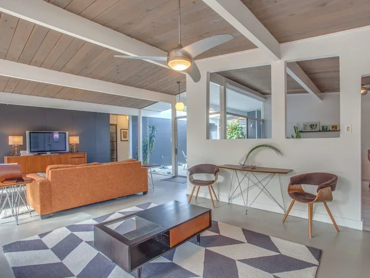 4026+Salem+St+Concord+CA+94521-MLS_Size-009-15-Living+Room-1280x960-72dpi.webp