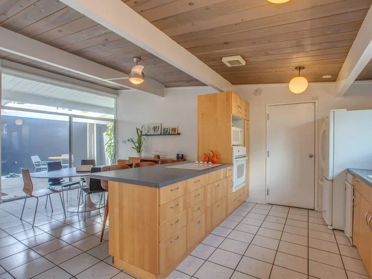 4026+Salem+St+Concord+CA+94521-MLS_Size-015-19-Kitchen-1280x960-72dpi.webp