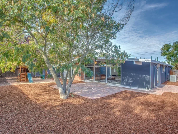 4026+Salem+St+Concord+CA+94521-MLS_Size-028-39-Back+Yard-1280x960-72dpi.webp