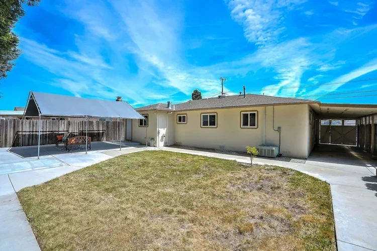 38_f8_40160_Blanchard_St_05072018_0038_mls.webp