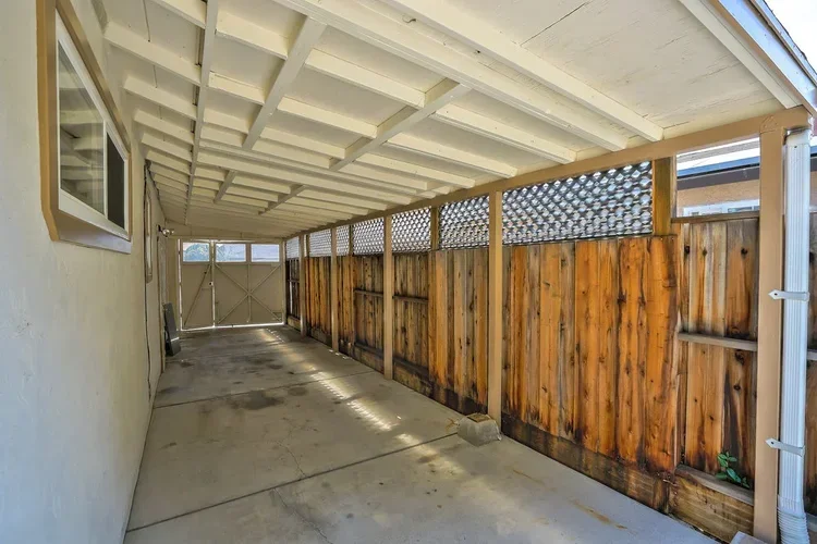 40_f8_40160_Blanchard_St_05072018_0040_mls.webp