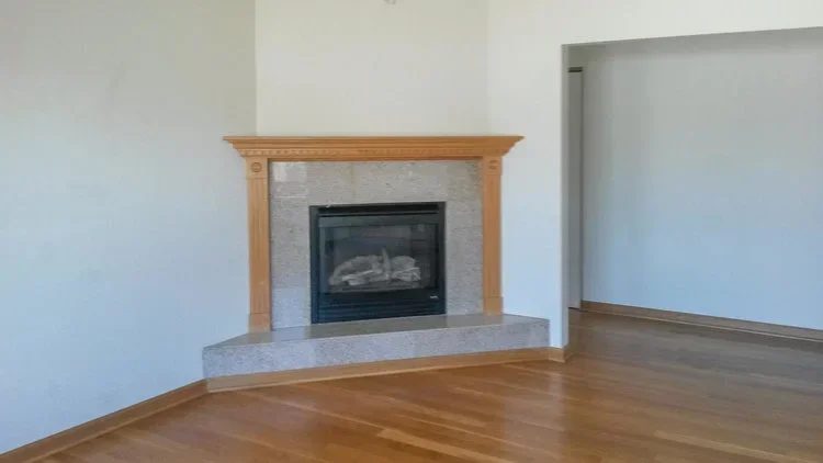 2026+San+Antonio+Ave-large-015-32-fireplace-1500x844-72dpi.webp
