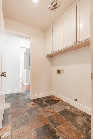 Antioch-4619-Silvercrest-JP104071-HDR.webp