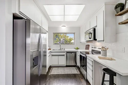 011_16724_cowell_st-11.webp